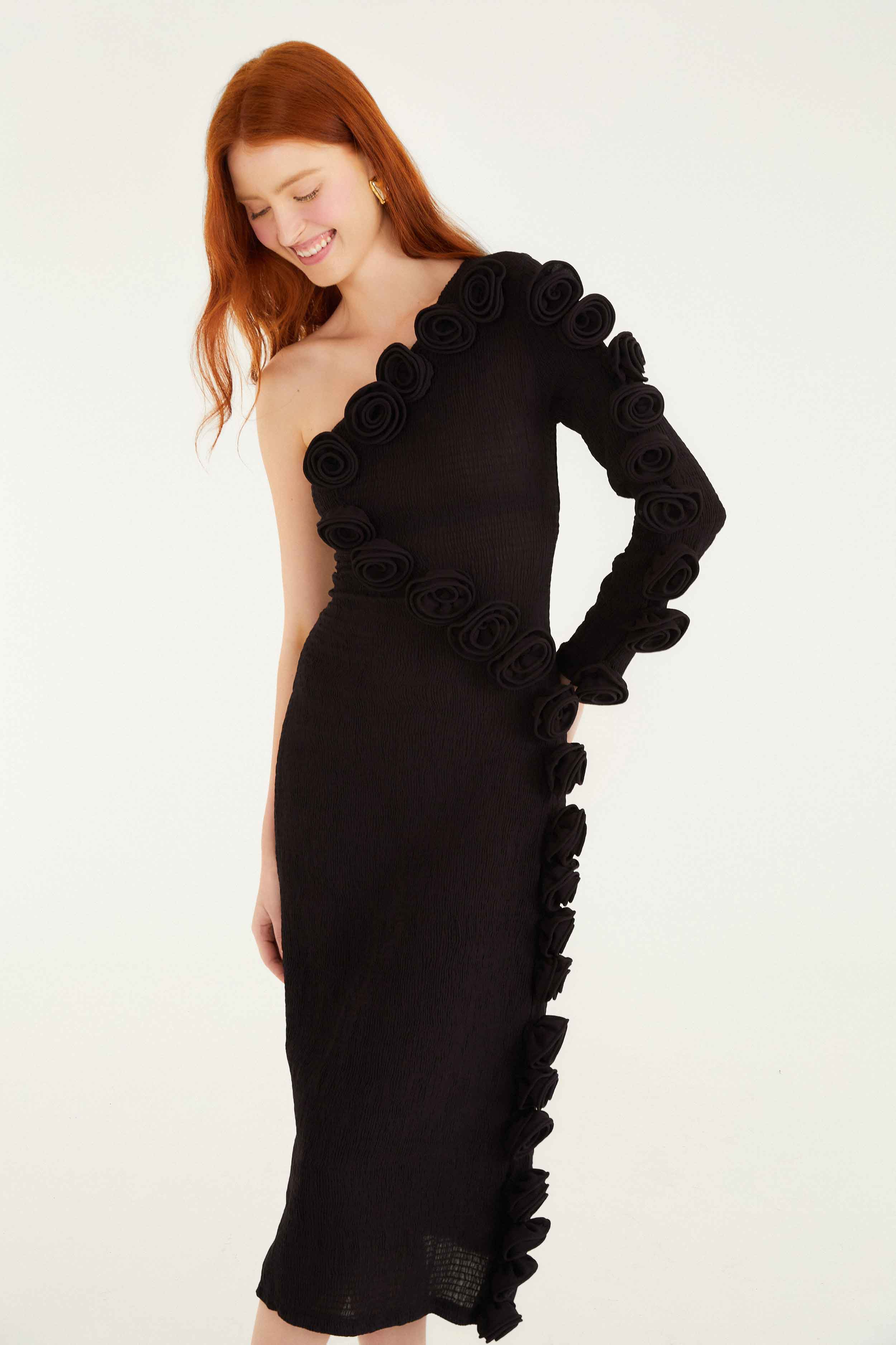 Black 3d Rose One-Shoulder Midi Dress - Image 3