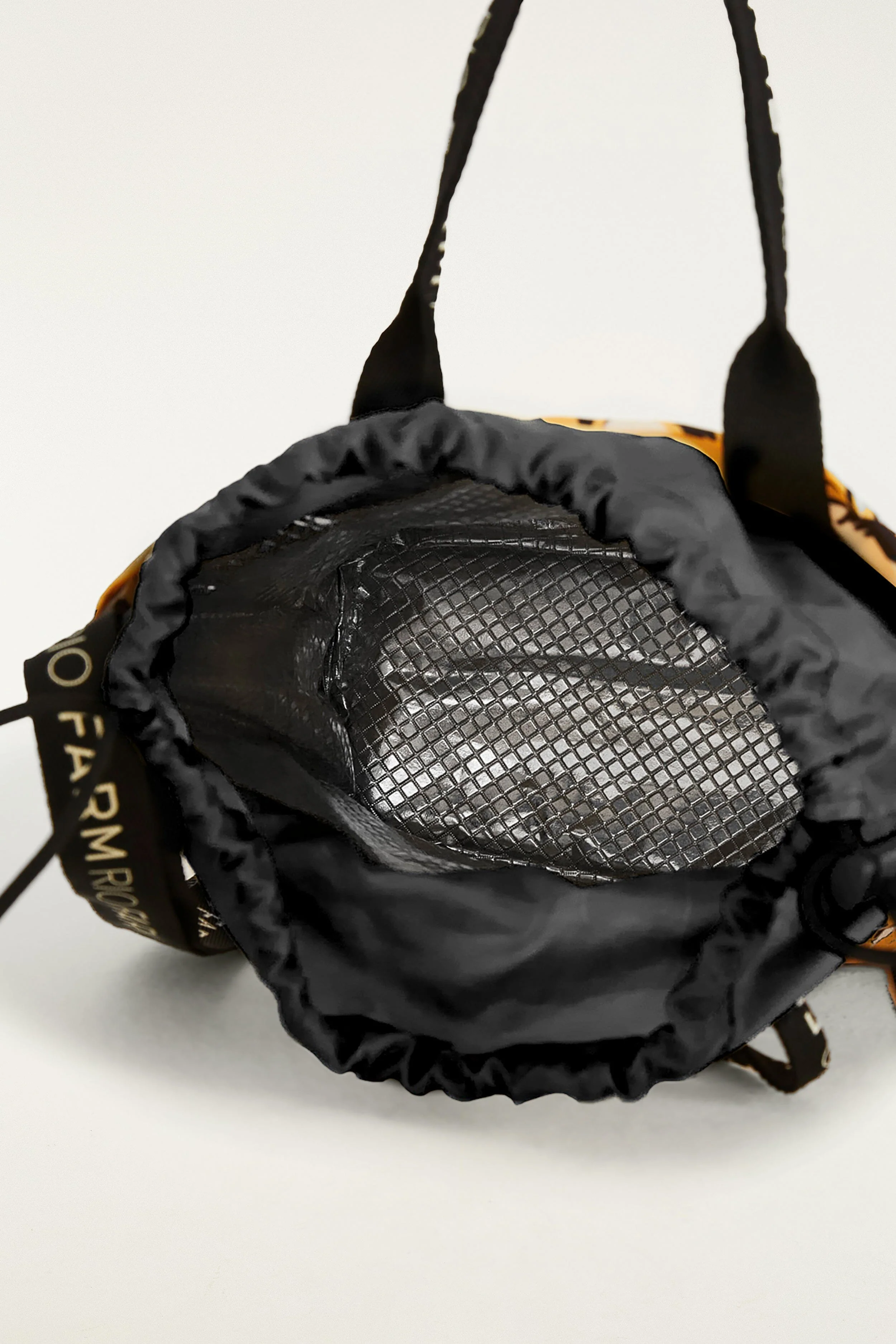 Off-White Bossa Banana Lunch Bag - Image 4