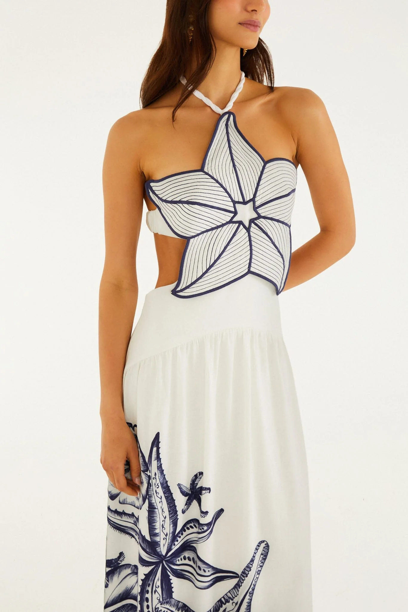 Off-White Coast Stars 3d Bodice Lenzing Ecovero Euroflax Maxi Dress - Image 4