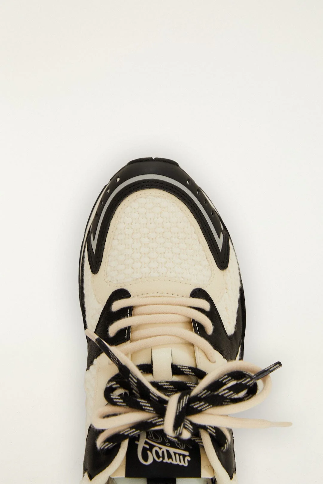 Off-White Farm Rio Sneaker - Image 5