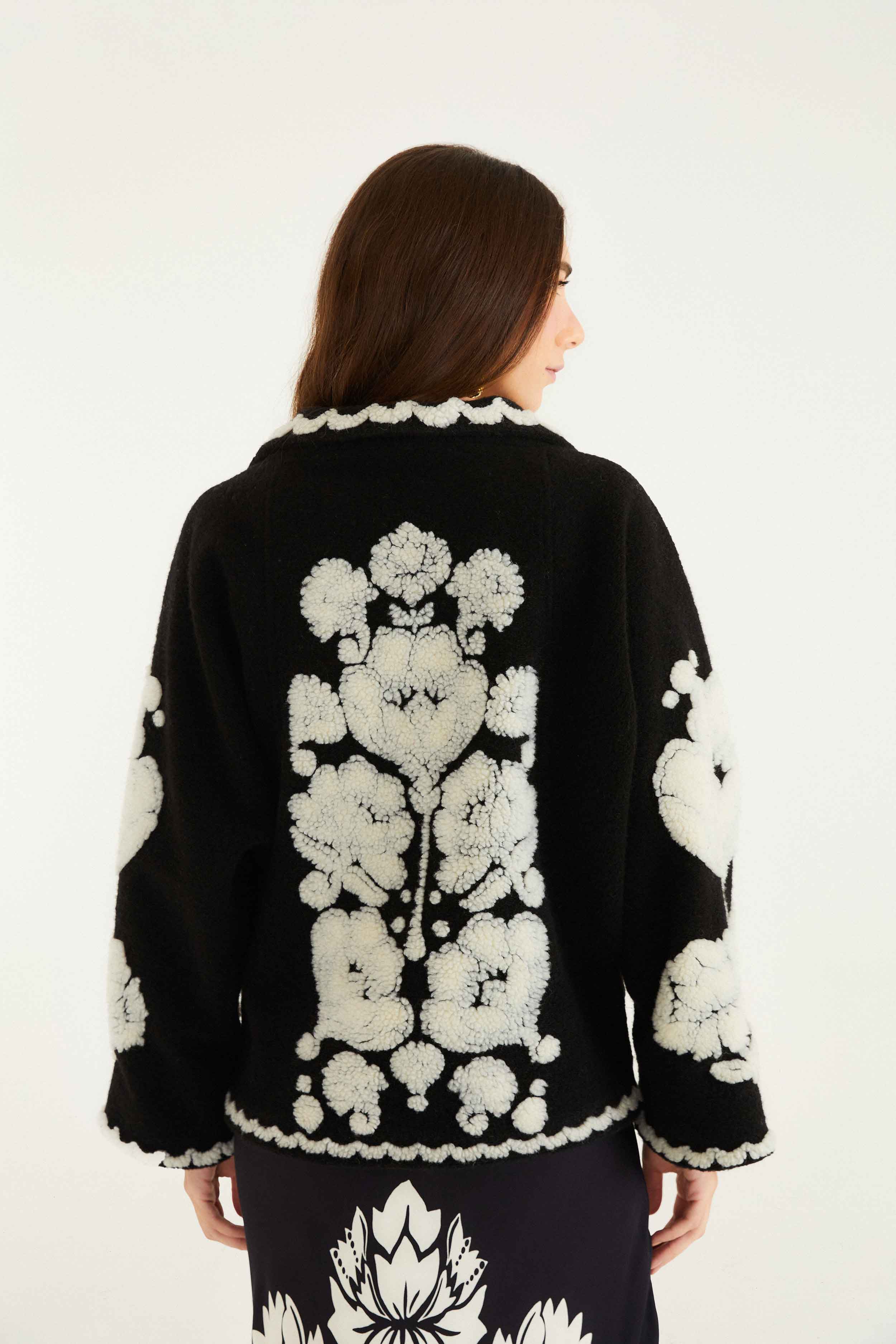 Black & White Floral Arabesque Fleece Coat - Image 4