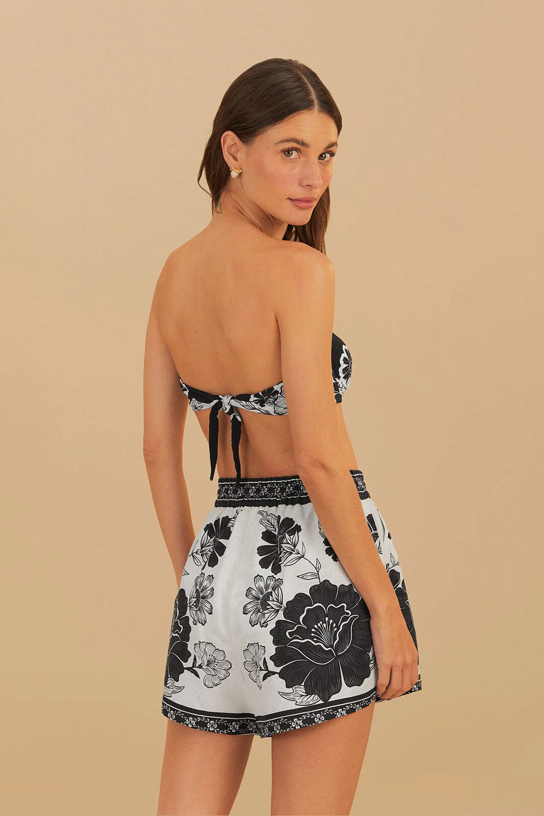 Off-White Flower Leopards Short - Image 4