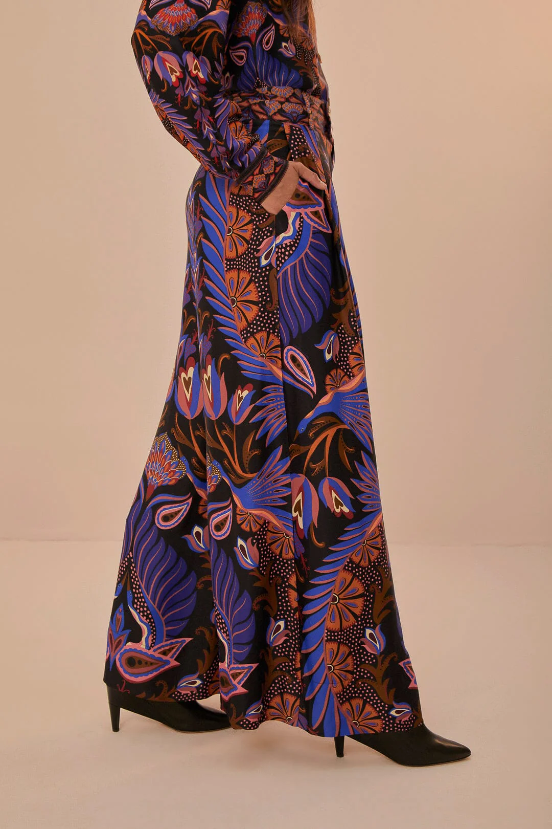 Black Heart Forest LENZING™ ECOVERO™ Viscose Wide Pants - Image 4