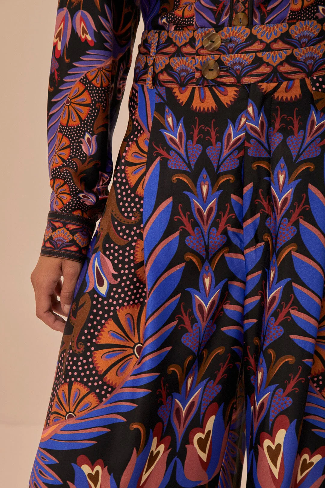 Black Heart Forest LENZING™ ECOVERO™ Viscose Wide Pants - Image 5