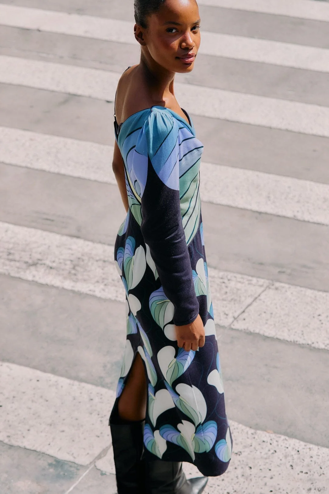 Black Lovely Anthurium One-Shoulder Maxi Dress - Image 4