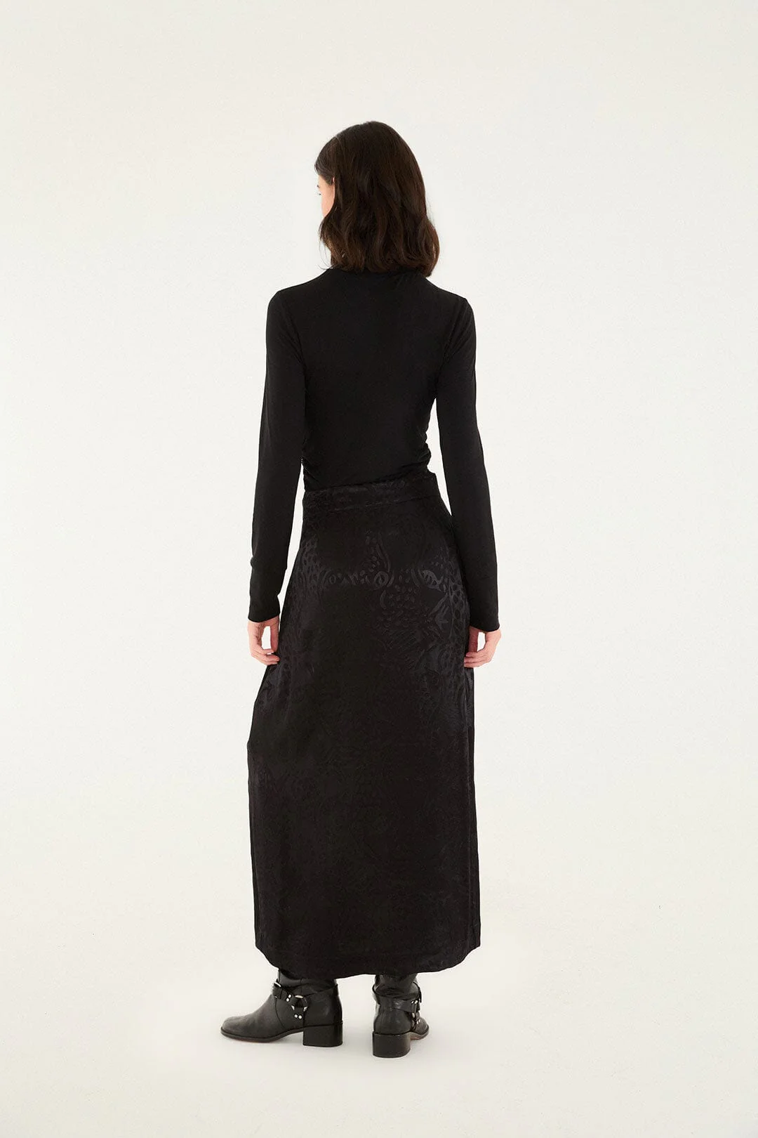 Black Midnight Leopards Jacquard Maxi Skirt - Image 4