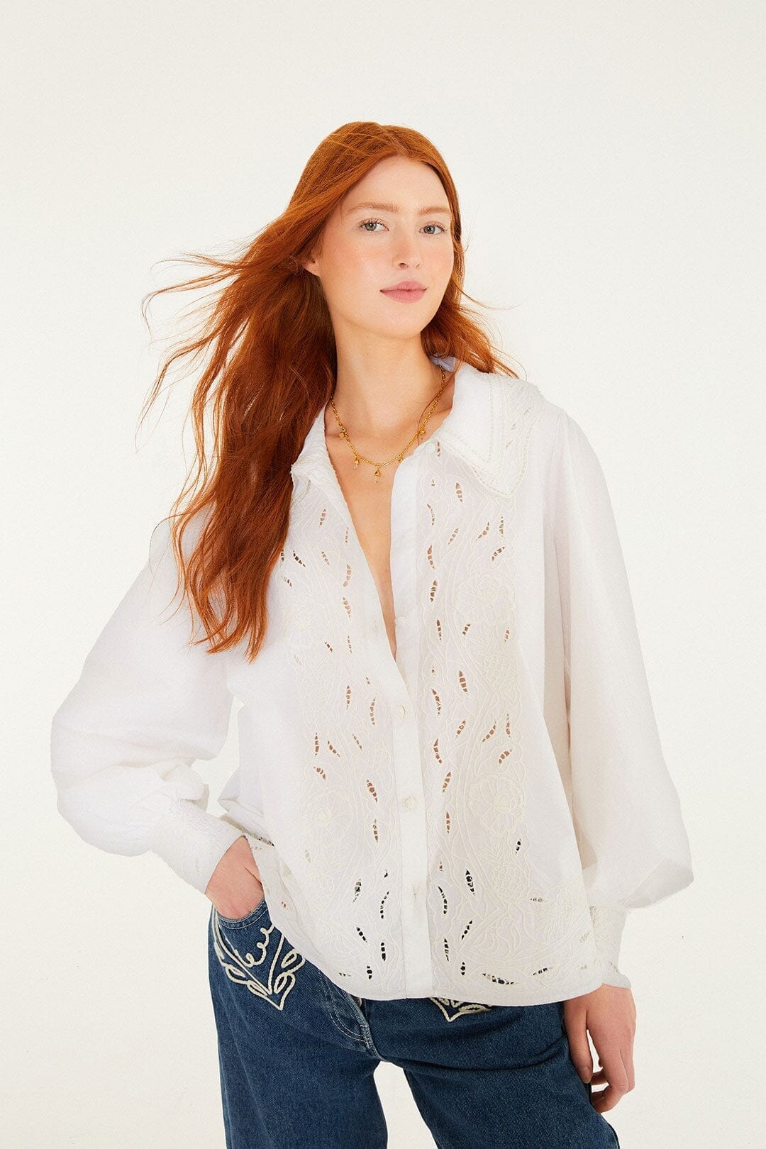 Off-White Embroidered Lace Buttoned Smocked Cuff Shirt - Image 5