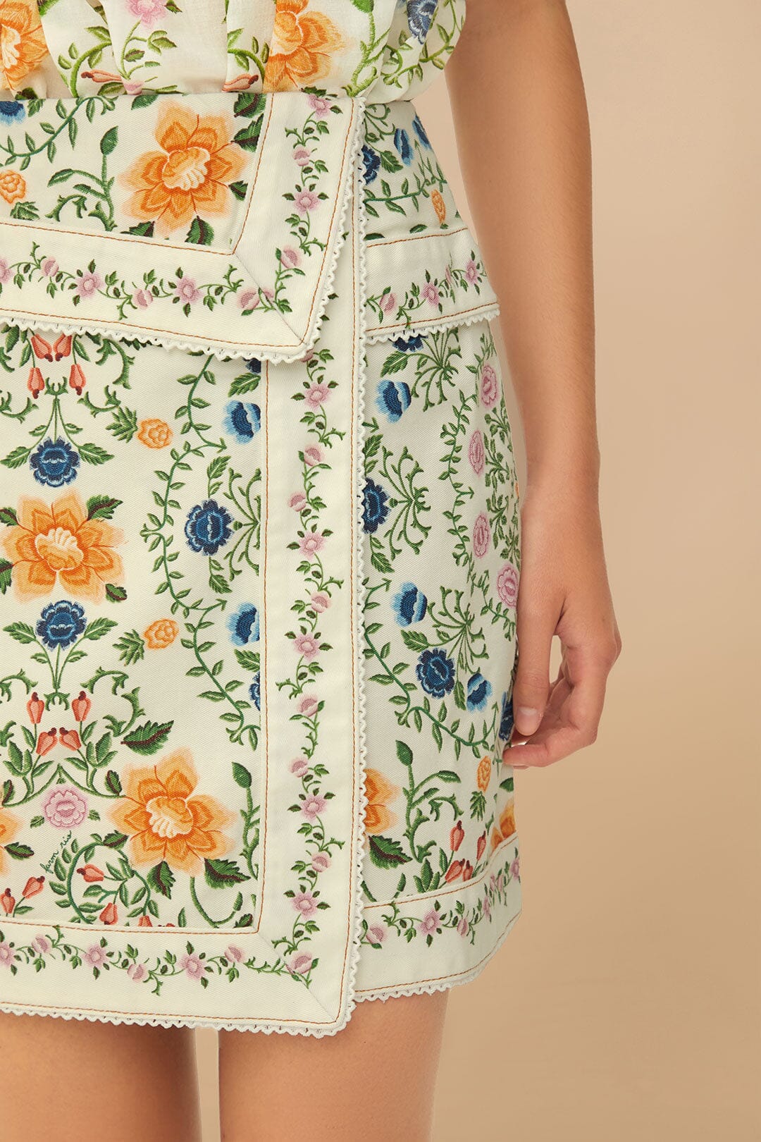 Off-White Folk Floral Mini Skirt - Image 5