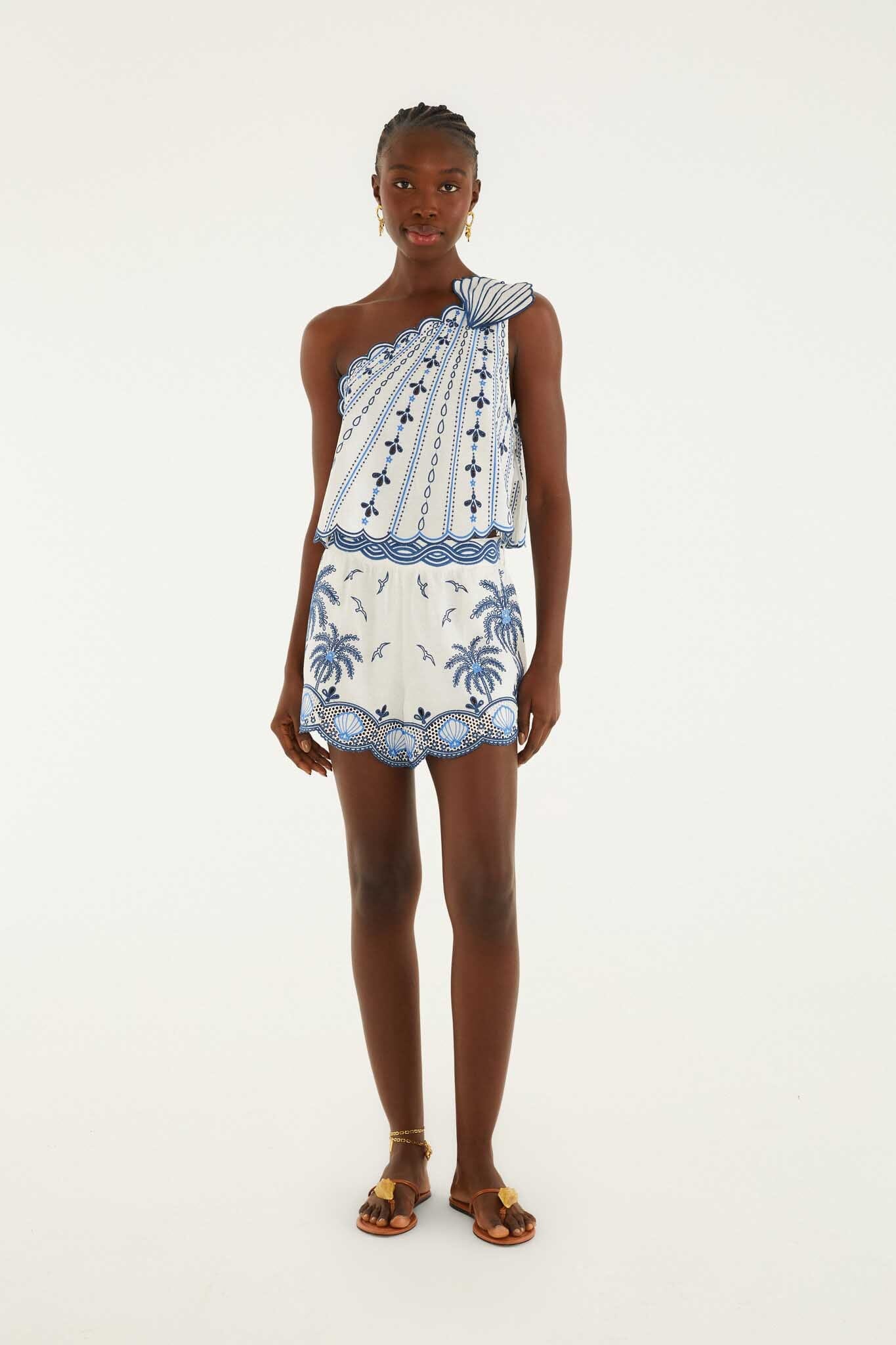 One Shoulder 3d Blouse With Embroidery - Image 3