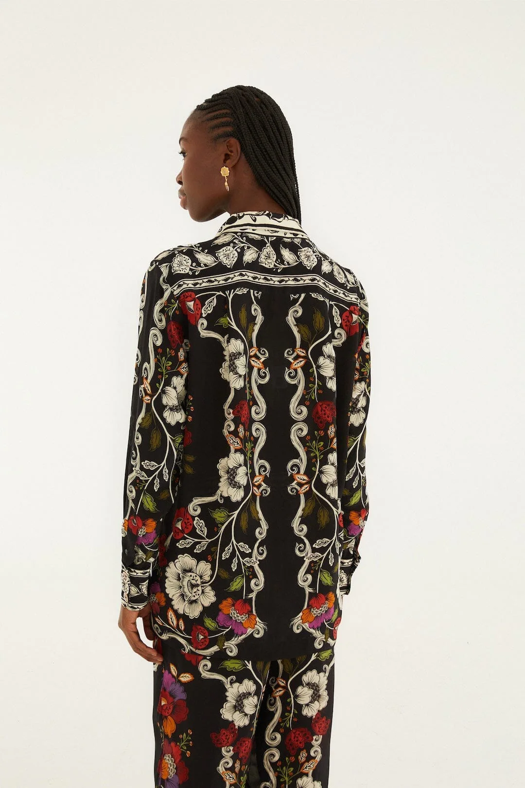 Black Rococo Flowers Collared Buttoned Shirt - Image 4