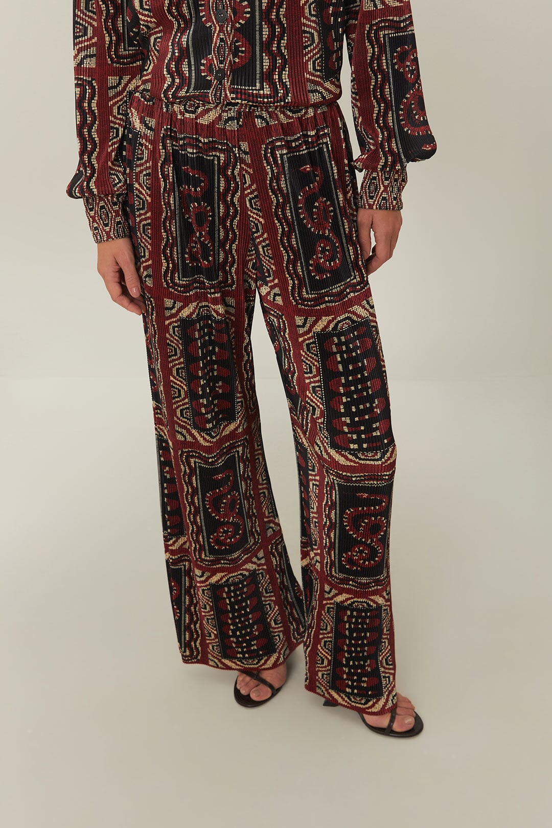 Black Snake Scarves Pleated Pants - Image 2